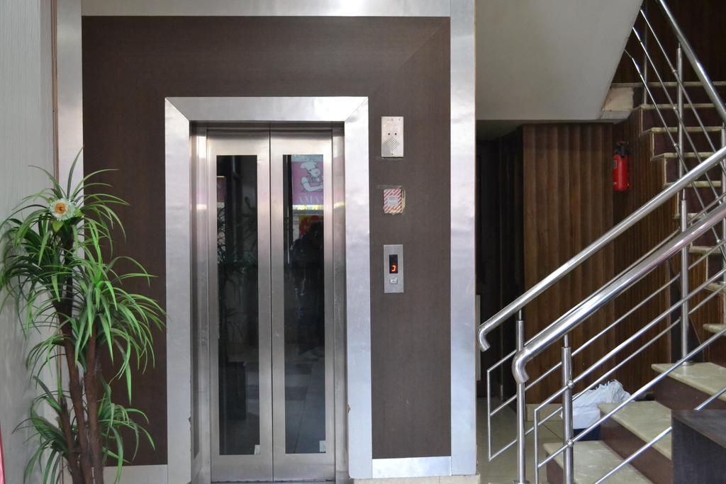 Hotel Atithi International Катра Экстерьер фото